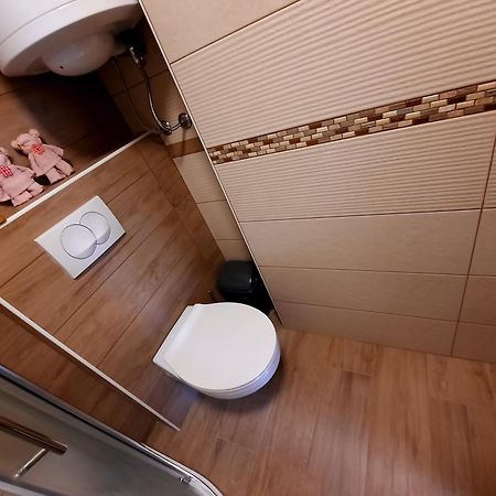 Apartma Rozle Мойстрана Екстериор снимка