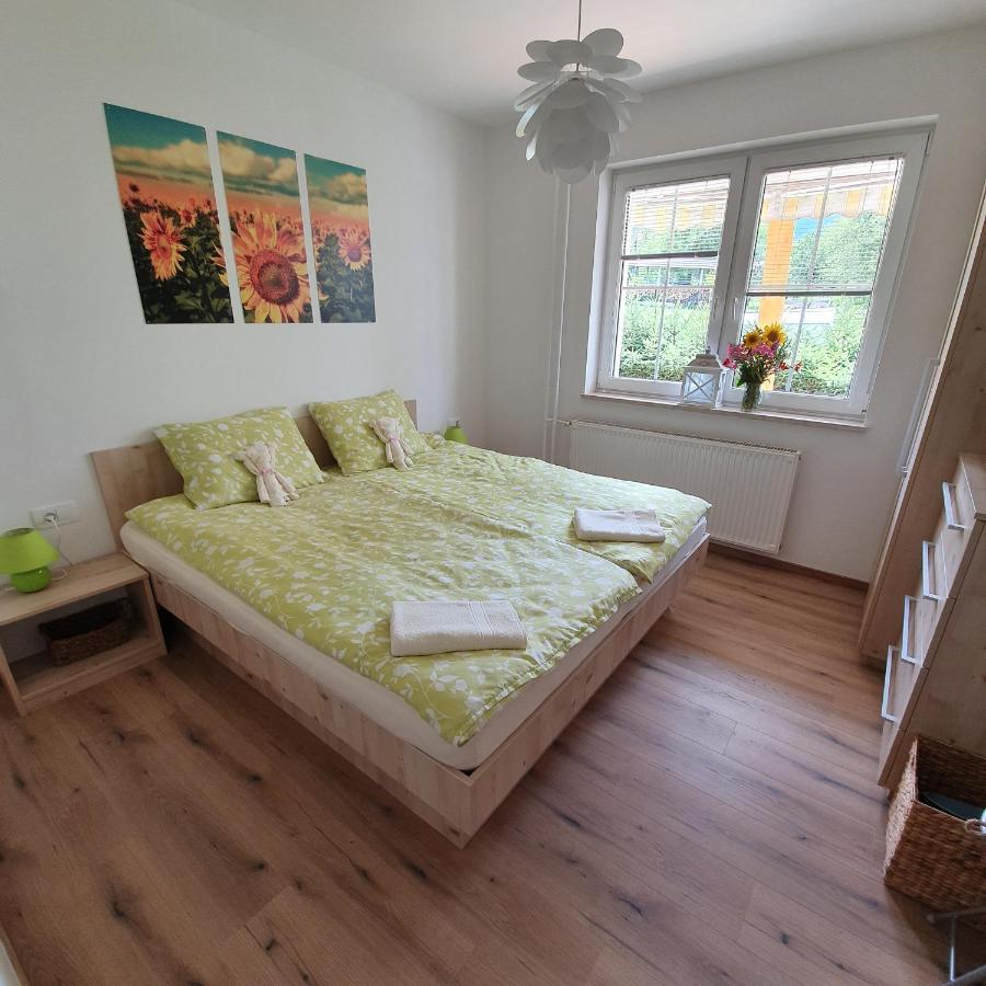 Apartma Rozle Мойстрана Екстериор снимка