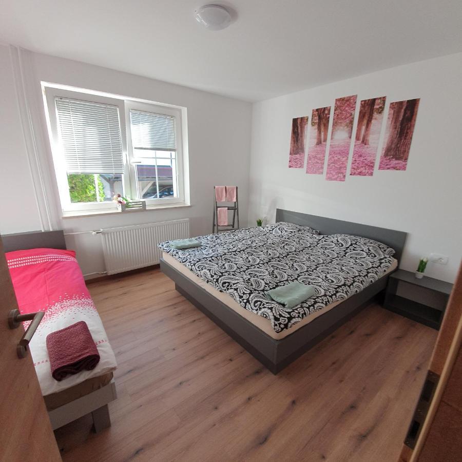 Apartma Rozle Мойстрана Екстериор снимка