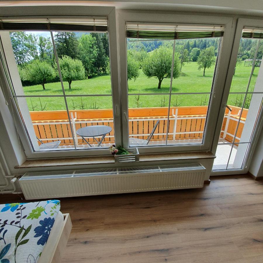 Apartma Rozle Мойстрана Екстериор снимка