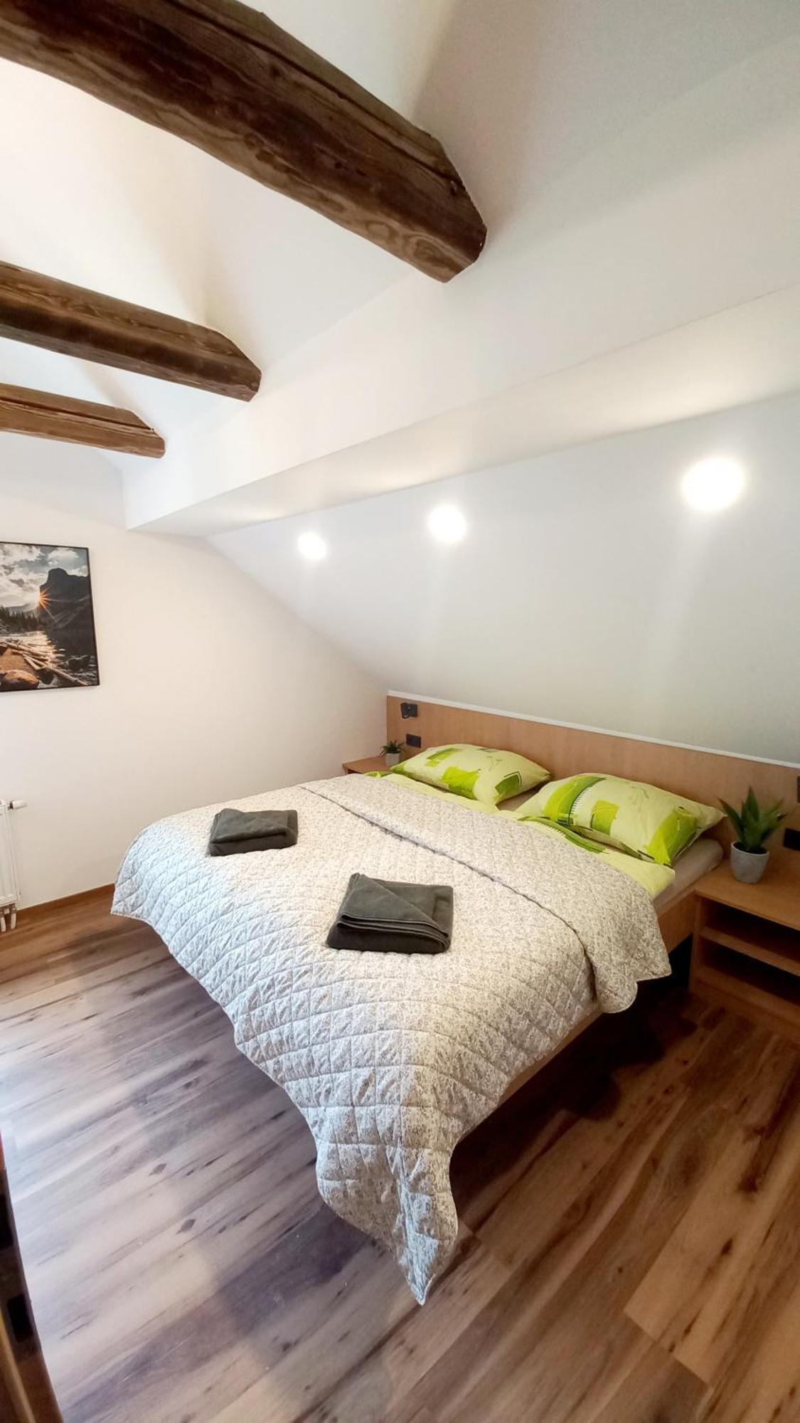 Apartma Rozle Мойстрана Екстериор снимка