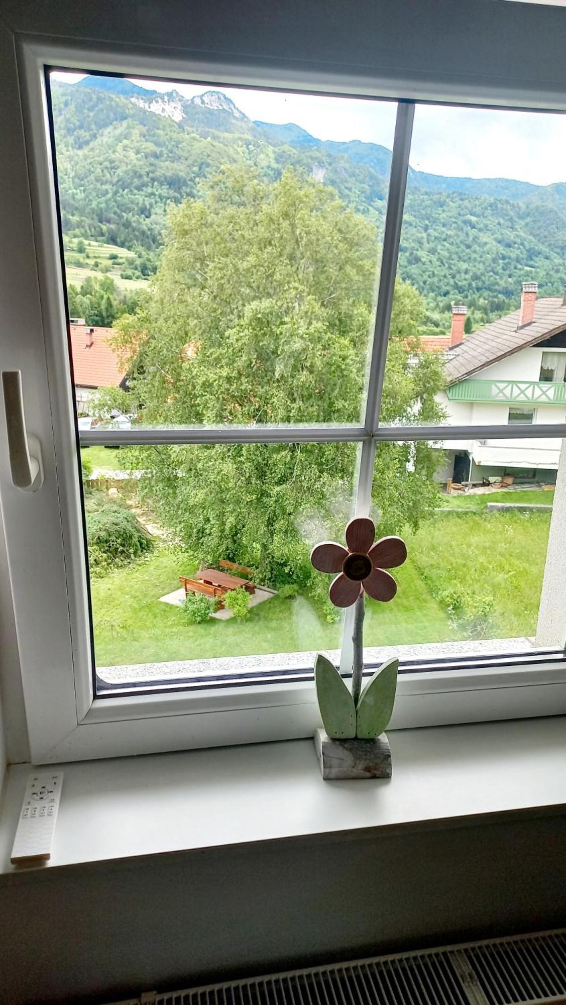 Apartma Rozle Мойстрана Екстериор снимка