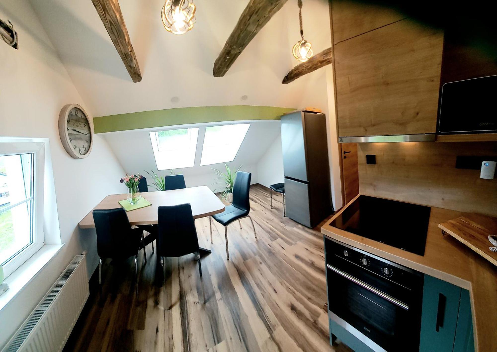 Apartma Rozle Мойстрана Екстериор снимка