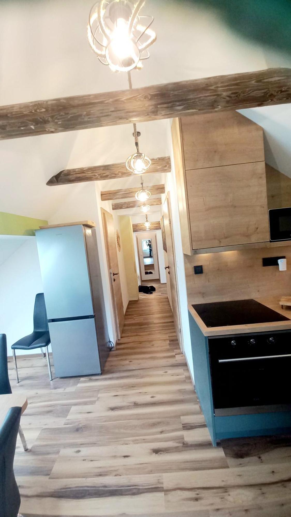 Apartma Rozle Мойстрана Екстериор снимка